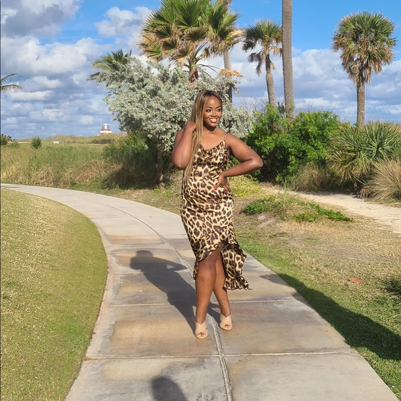 Leopard Ruffle Dress - Picture 6 of 6